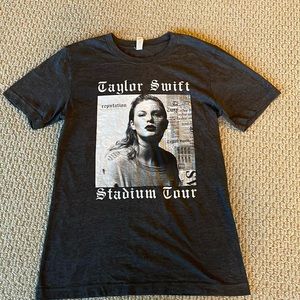 Taylor Swift Reputation T-shirt adult size small